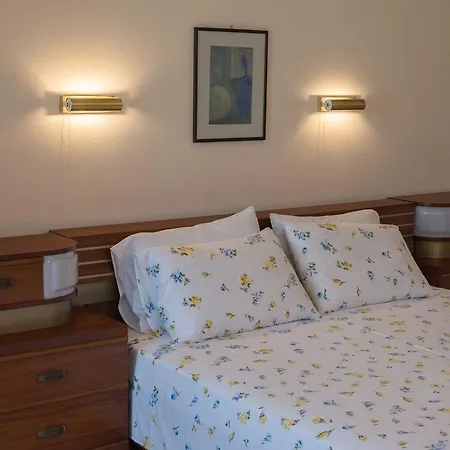 Hotel apartamentowy Fokion