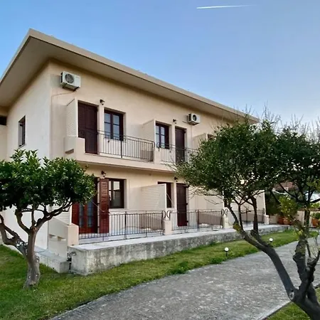 Апарт-отель Fokion Studios