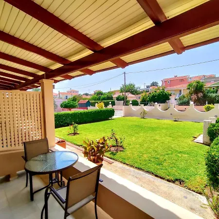 Fokion Studios Aparthotel Lakithra