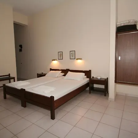 Fokion Aparthotel 3*